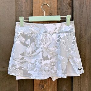 Wear Your Wimbledon Whites! 🤍 Nike Dri-FIT Women's Tennis Skirt Slim Fit Small